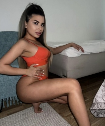 Людмила, 20 лет, 3 размер груди